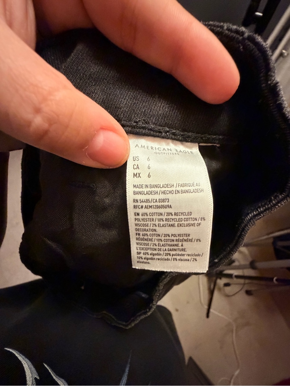 American Eagle Outfitters Black Distressed Frayed Jean Shorts - Picture 3 of 3